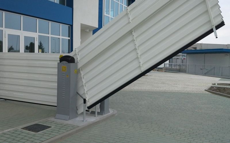 Cancelli ad alzata verticale